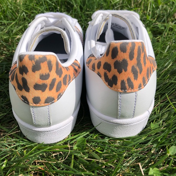 Women’s Adidas Superstar White Leopard (Rare) - Picture 6 of 9